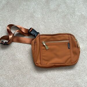 Crossbody/belt bag